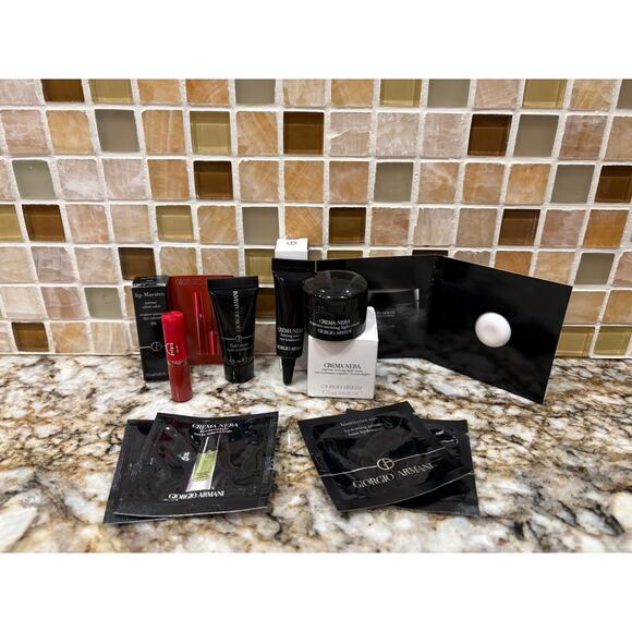 Armani Beauty 9 Pc Sample Lot w/ Crema Nera & Fluid Sheer - Picture 6 of 7